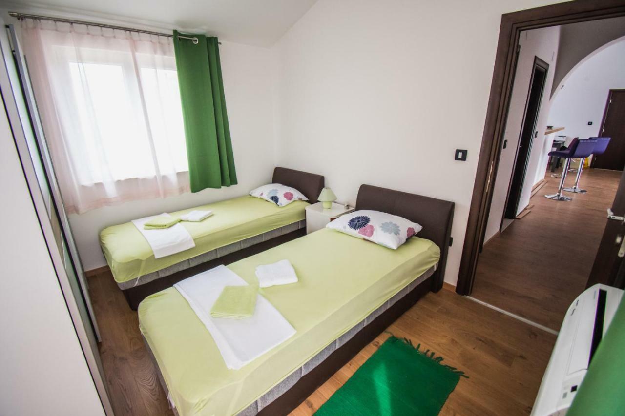 Apartman Adagio Zaboric Exterior photo