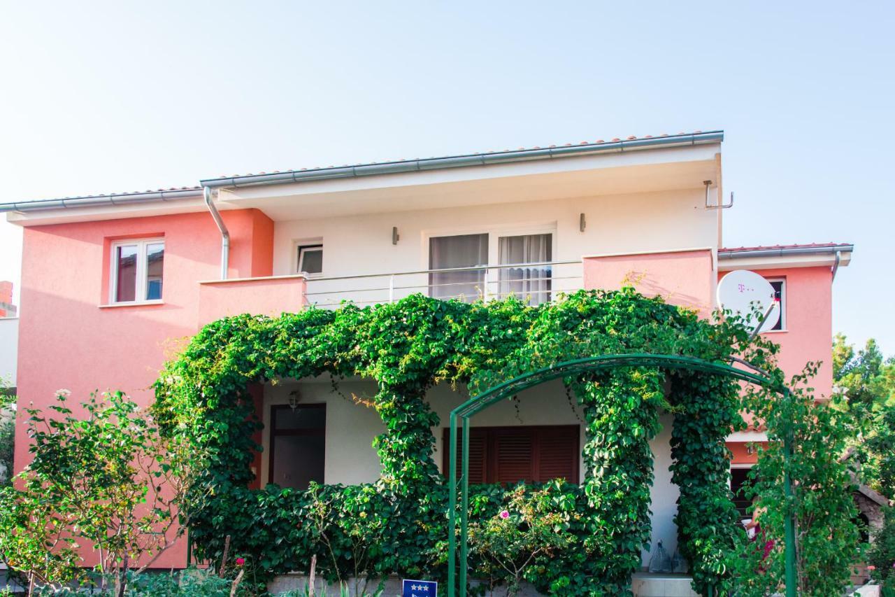 Apartman Adagio Zaboric Exterior photo